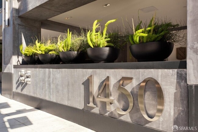 Building Photo - 1450 Franklin St