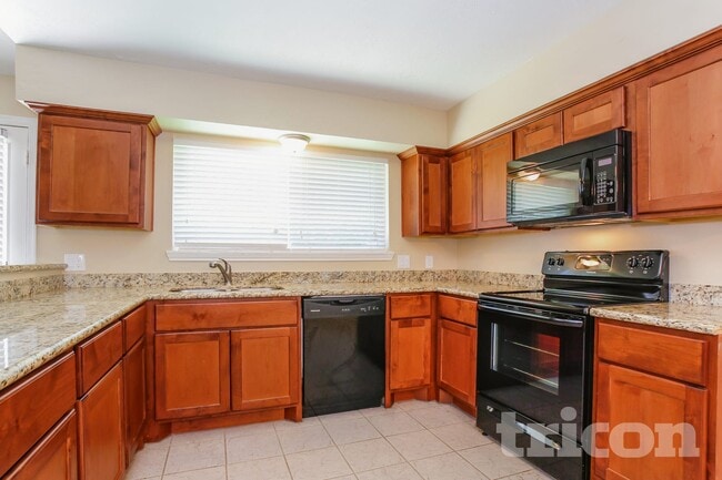 Photo - 7318 Foxway Ln