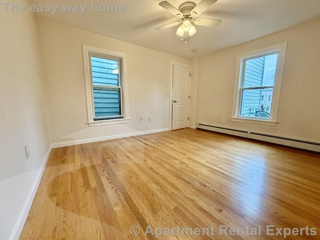 Photo - 17 Oxford St Unit #1