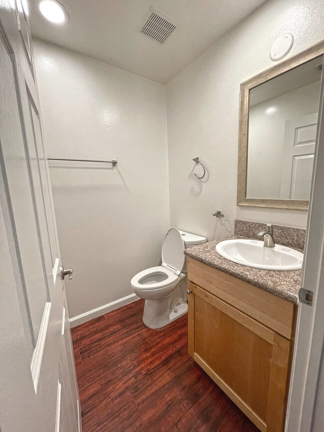 Half Bathroom First Floor - 5330 Satsuma Ave