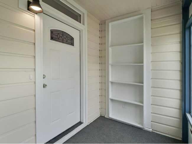 Photo - 303 Belford Ave