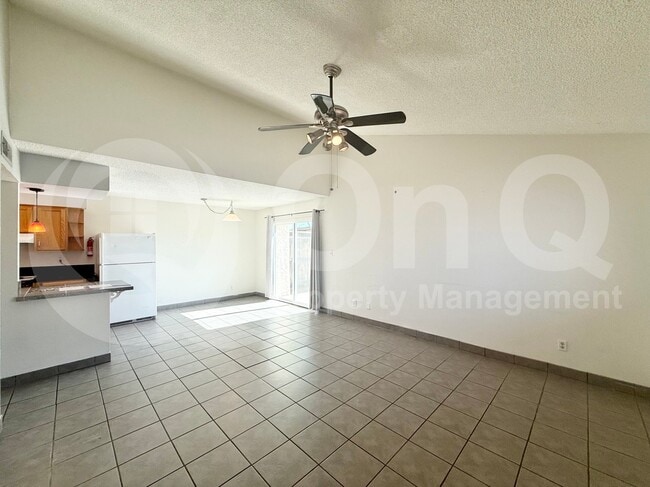 Photo - 2233 W Farmdale Ave Unit 15