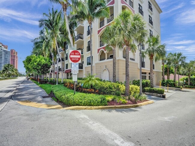 Photo - 2509 N Ocean Blvd Unidad 376