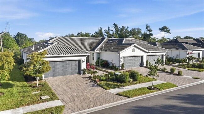 Photo - 25029 Pearl Lk Cir