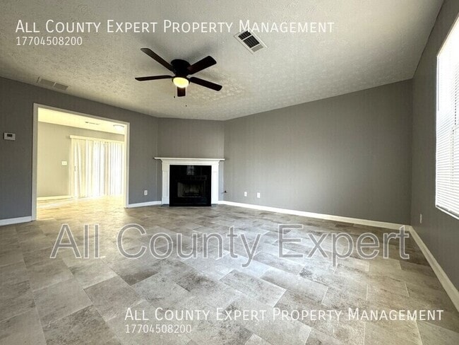 Photo - 3232 Sentinel Cir