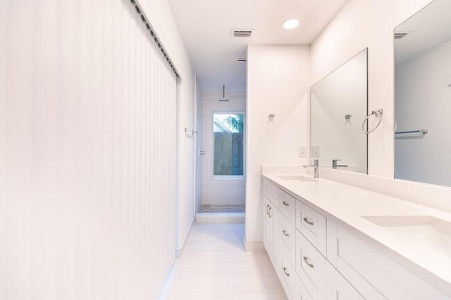 Photo - 7860 Stanway Pl