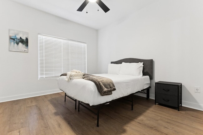 Photo - 875 W Pecos Rd Unidad ID1047720P