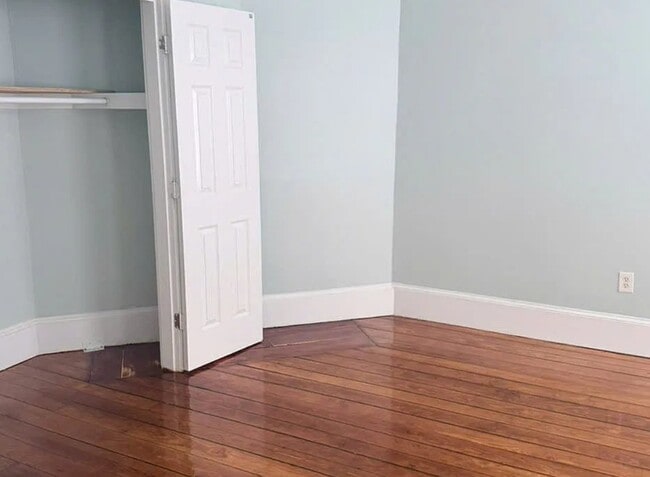 Photo - 79 McLellan St Unit 3