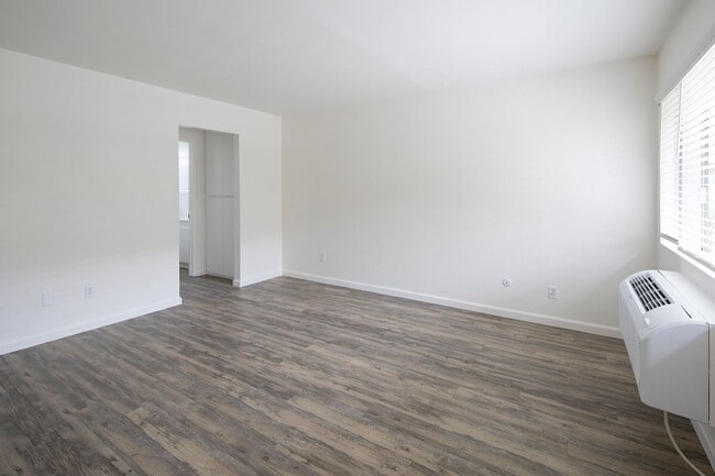 Palm Estates Apartments