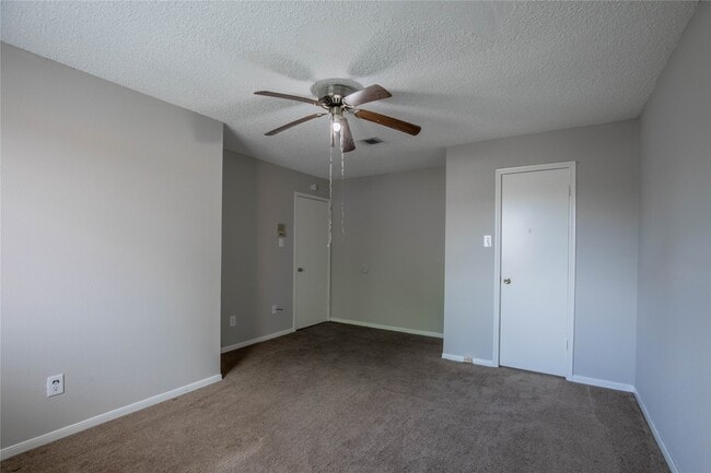 Photo - 10106 Lost Trail St