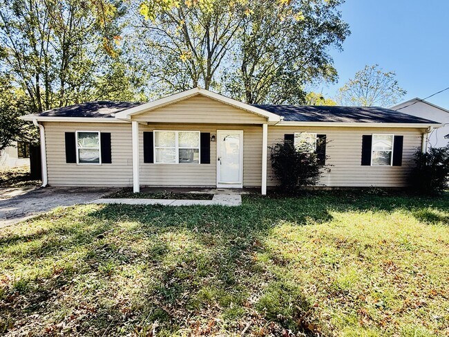 Building Photo - 2432 Yorkshire Dr SW