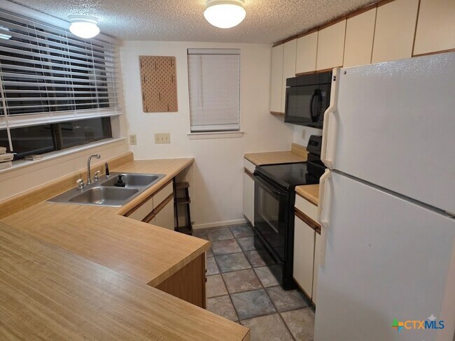 Photo - 2500 Burleson Rd Unit 613