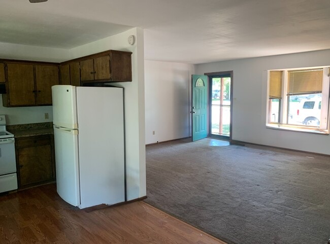 Photo - 805 N Austin St