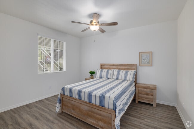 3BR, 2BA - 1,279SF - Primary Bedroom