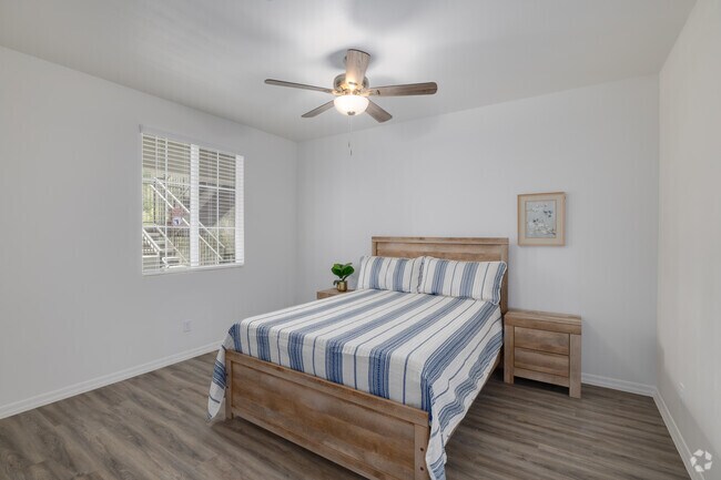 3BR, 2BA - 1,279SF - Primary Bedroom - The Crest at Skyline