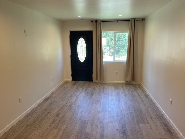 Photo - 7136 Forest Hills Rd