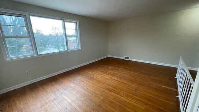 Photo - 1014 Cedarcroft Rd Unidad 2