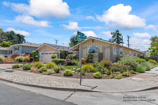 Photo - 2010 Helena Way