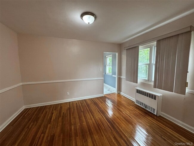 Photo - 153-32 77th Ave