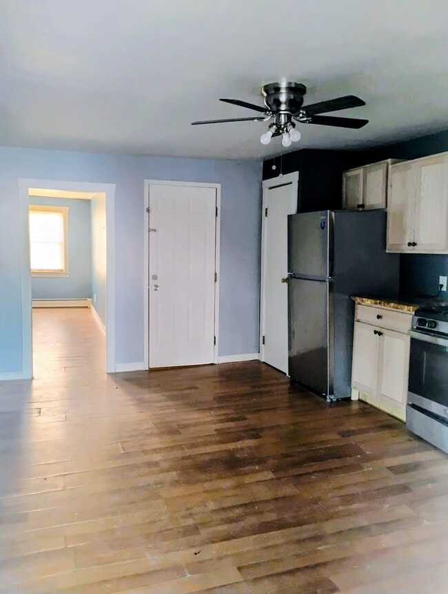 Photo - 100 Ashland St Unit E