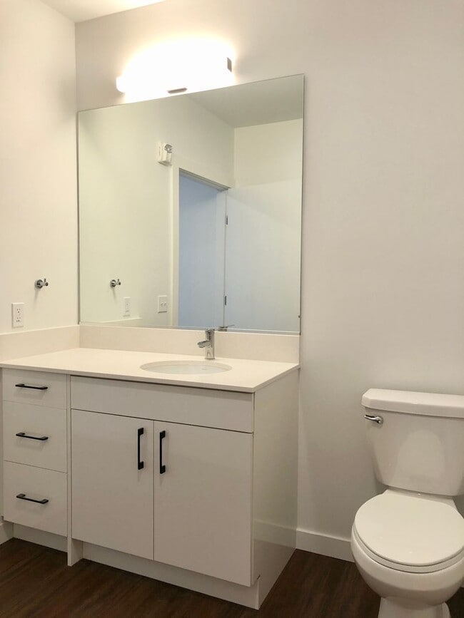 Photo - Spur Apartments