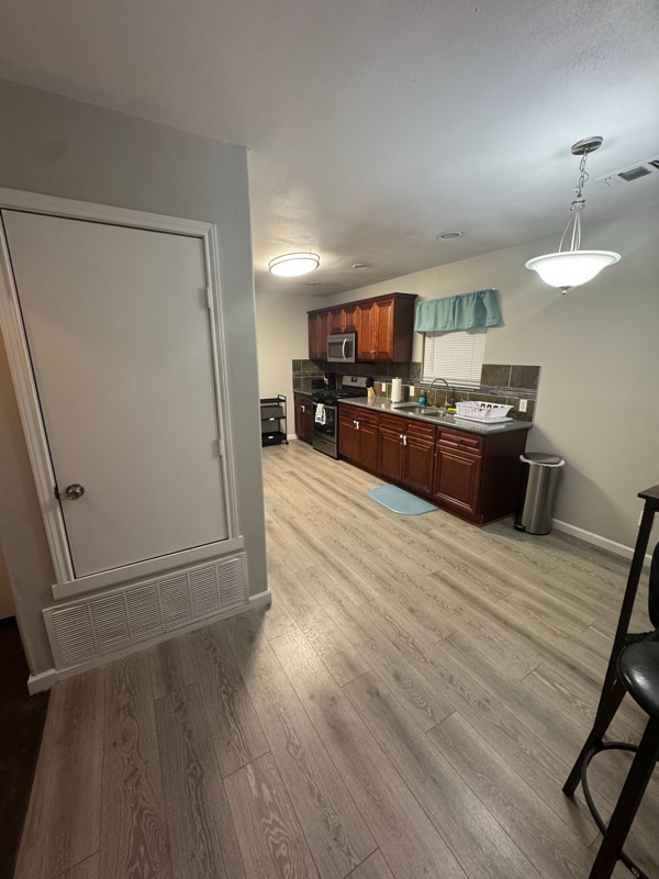 Photo - 1334 W Ridgewood Ct Unit D