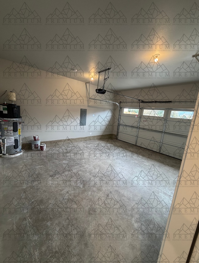 Photo - 3 BED 2.5 BATH NEW BUILD!