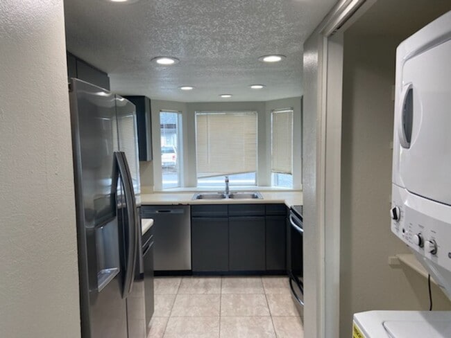 Photo - 3 BED MESA CONDO NEAR GILBERT RD & UNIVERSITY AREA