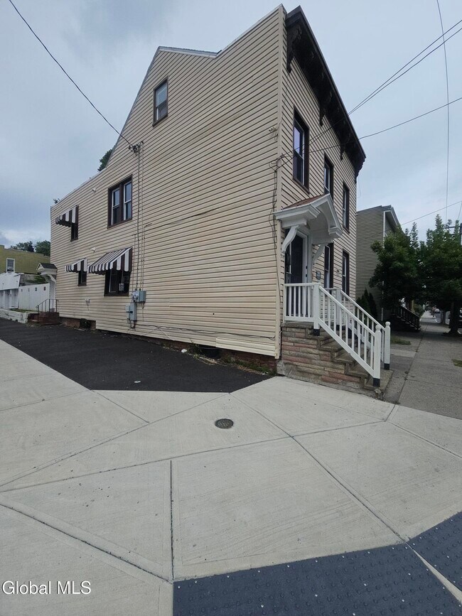 Photo - 47 Lexington Ave