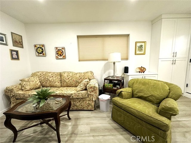 Photo - 20446 Lanark St