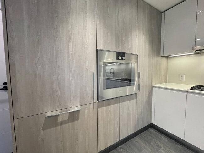 Photo - 6300 Minoru Blvd