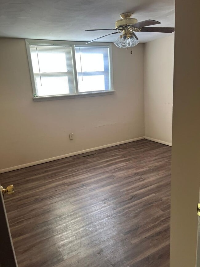 Photo - 309-311 Robinhood Unit C4