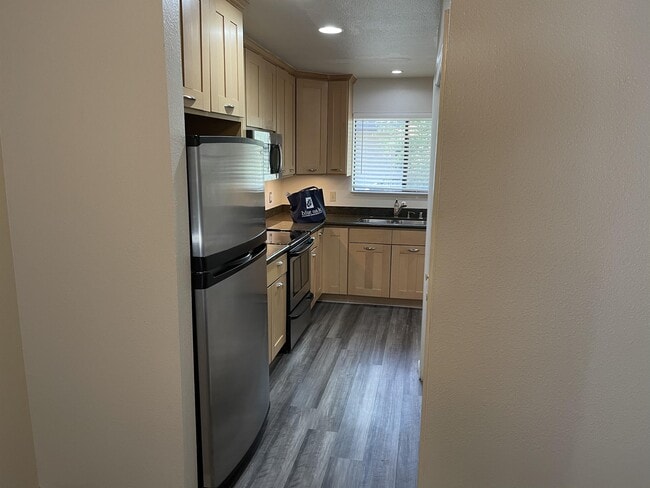 Photo - 1420 Sherman Ave