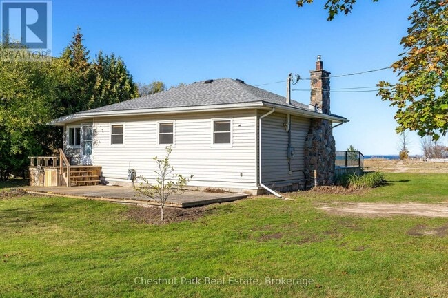 Photo - 35 St Clair St