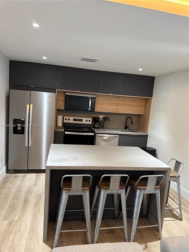 Photo - 1716 SW 11th St Unit 4