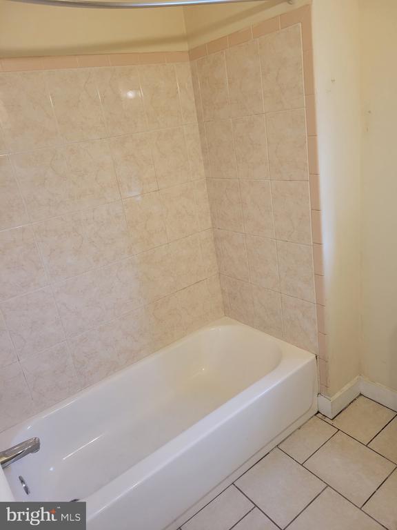 Photo - 4672 Stenton Ave