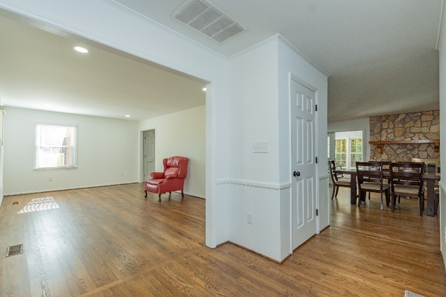 Photo - 1060 Kerner Rd