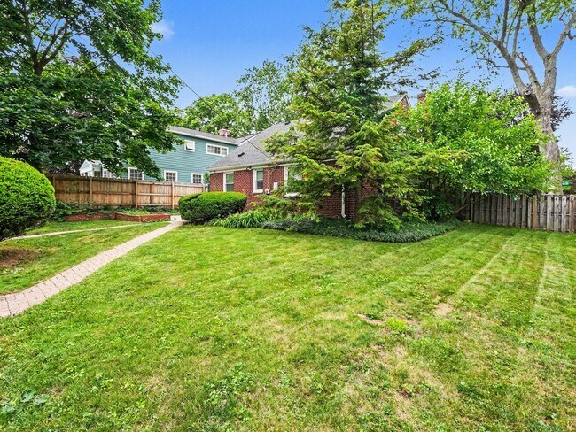 Photo - 1616 Morton Ave
