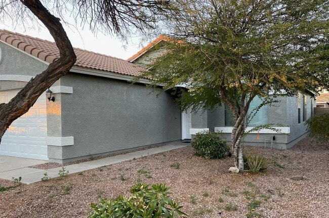 Photo - 13826 W Keim Dr