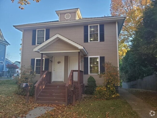 Building Photo - 60 Amherst St Unit B Rental