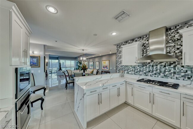 Photo - 4575 Dean Martin Dr Unit 1912