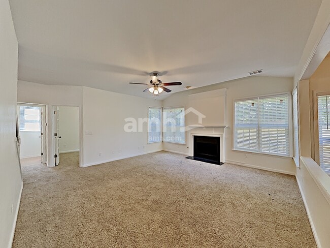 Photo - 3410 Spindletop Dr NW