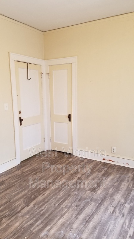 Photo - 415 Woodlawn Ave Unit Apt. #2