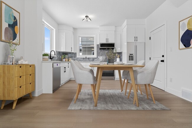 Photo - 15503-15599 99 Ave NW Unité 1