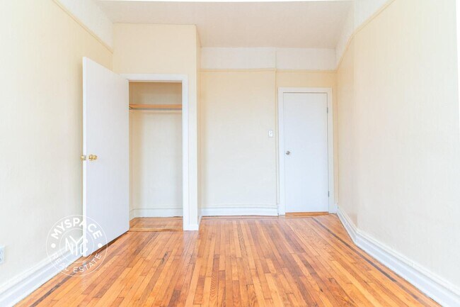 Photo - 650 Crown St Unidad 1D