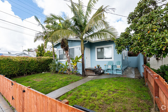 Building Photo - 3490 Collier Ave Unit Front Rental