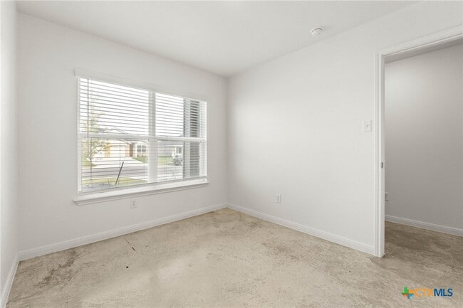 Photo - 911 Cherry Laurel Ln