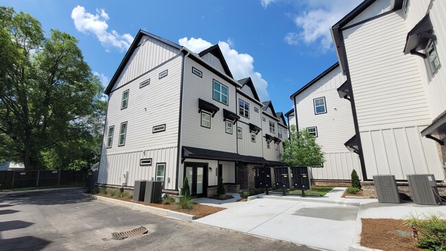 NEW BUILD DELUXE CONDO IN WEST MIDTOWN ATL... - NEW BUILD DELUXE CONDO IN WEST MIDTOWN ATL...