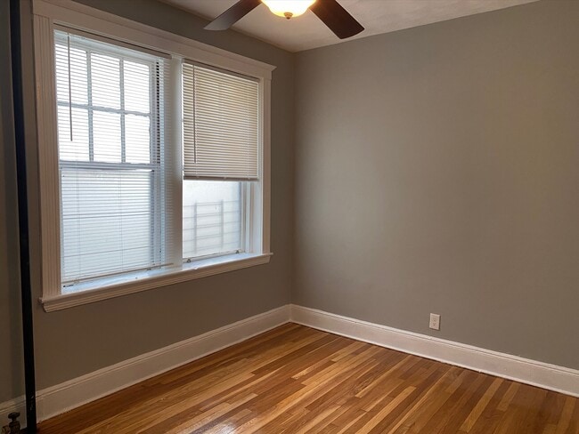 Photo - 25 Mount Hood Rd Unit 4