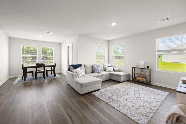 Photo - Dawes Court 13419